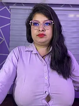 Snapshot of MiiaaJoness chatting on May 15, 2026, 5:20 pm MiiaaJoness online show from May 15, 2026, 5:20 pm