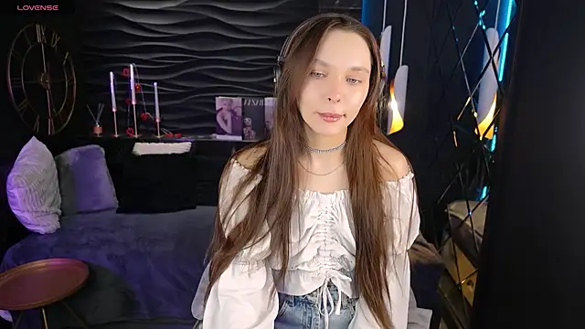 Snapshot of ChloeSunny chatting on April 24, 2026, 9:06 pm ChloeSunny online show from April 24, 2026, 9:06 pm