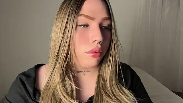 IsabellaFigueredo   online show from March 1, 2026, 12:12 am