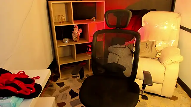 CelesteBrucee online show from January 10, 2025, 11:50 pm