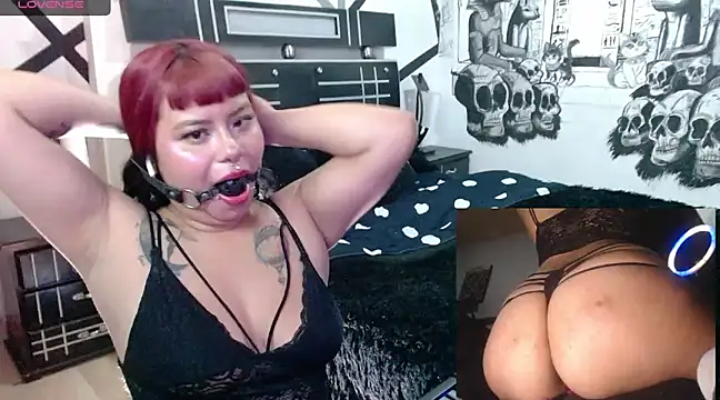 Snapshot of miss_cloverrr chatting on December 12, 2024, 10:02 am miss cloverrr online show from December 12, 2024, 10:02 am