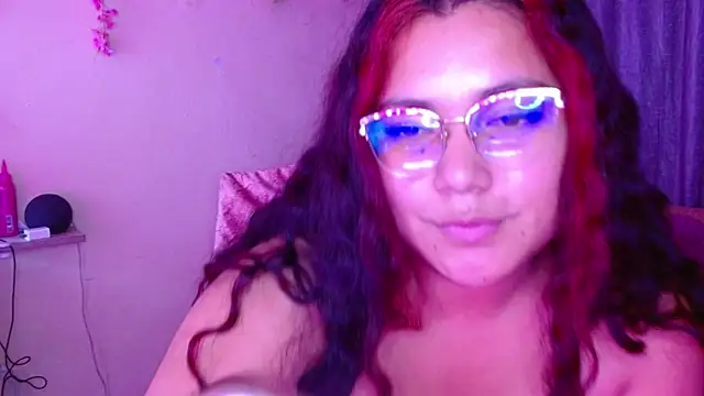 girl milk2 online show from October 6, 2025, 2:58 pm