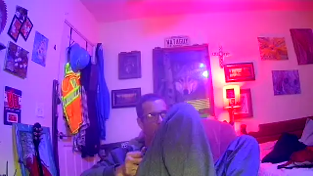 druetrue online show from January 6, 2026, 4:32 pm