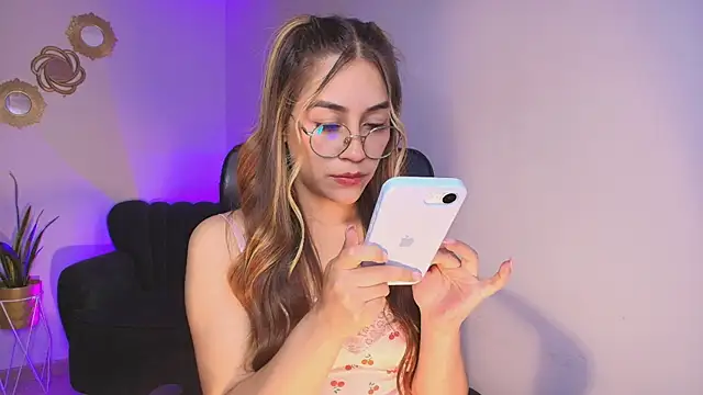 Snapshot of aliss_ev chatting on May 26, 2026, 9:55 pm aliss ev online show from May 26, 2026, 9:55 pm