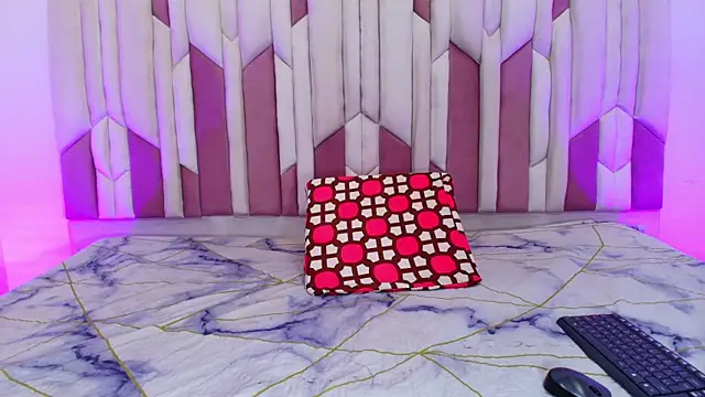 lucyy gray online show from October 15, 2025, 3:06 am