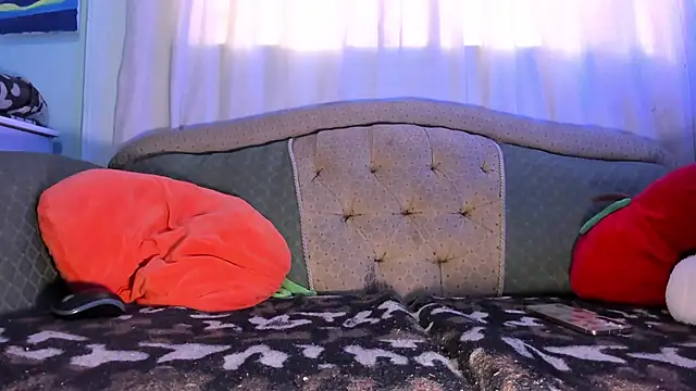 any 21hot online show from November 18, 2025, 7:29 pm