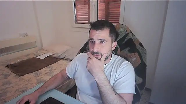 alex877x online show from April 28, 2026, 12:21 pm