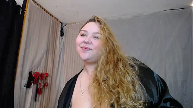 Snapshot of julia_sweet_1 chatting on January 31, 2025, 4:36 am julia sweet 1 online show from January 31, 2025, 4:36 am