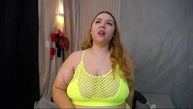 Snapshot of julia_sweet_1 chatting on March 1, 2025, 4:15 am julia sweet 1 online show from March 1, 2025, 4:15 am