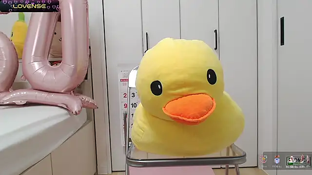 SUZU  online show from February 22, 2025, 9:15 pm