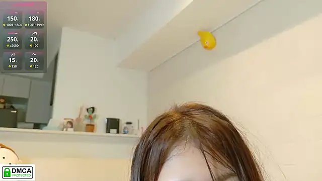 SUZU  online show from October 17, 2025, 3:14 pm