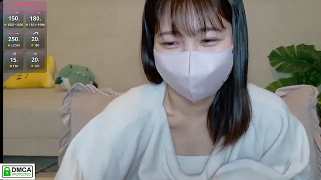 SUZU  online show from February 10, 2026, 11:36 am