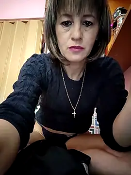 naughtymilfT online show from December 16, 2025, 9:58 am