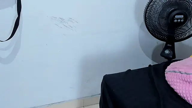 Couple Gold69 online show from March 19, 2025, 3:51 pm