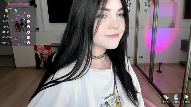 Snapshot of SelenaCute chatting on December 12, 2024, 4:59 am SelenaCute online show from December 12, 2024, 4:59 am