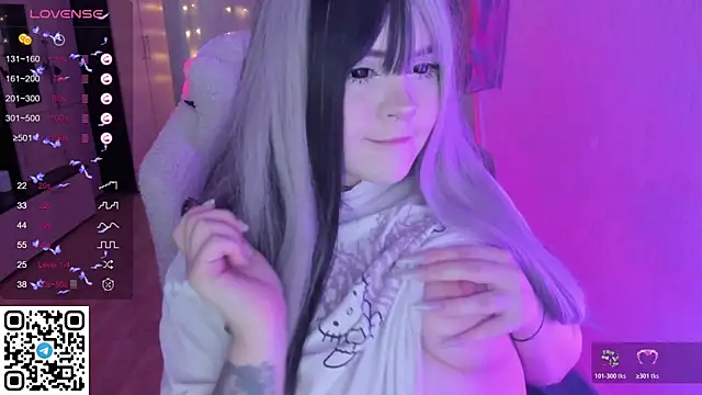 SelenaCute online show from April 11, 2026, 4:39 am