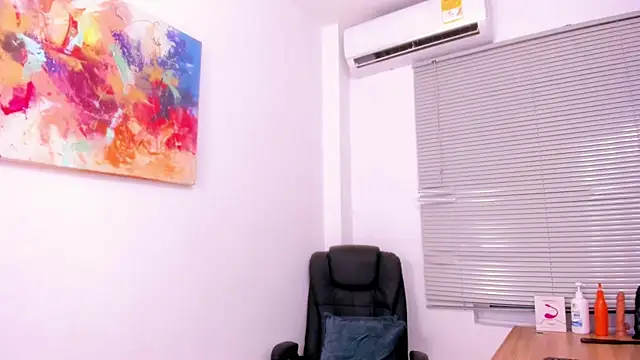 eileen tanihara online show from February 20, 2026, 6:26 am