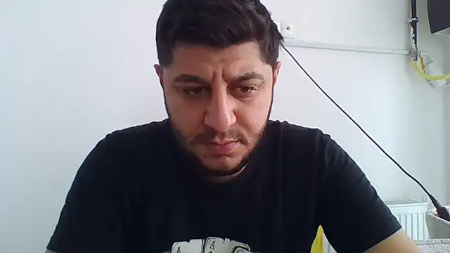 erkekkkadam online show from December 8, 2024, 8:30 am