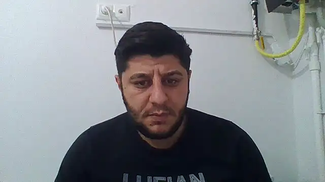 erkekkkadam online show from February 22, 2025, 8:20 pm