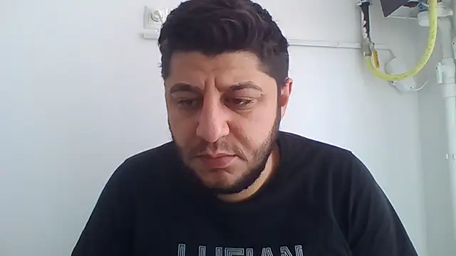 erkekkkadam online show from February 23, 2025, 7:00 am