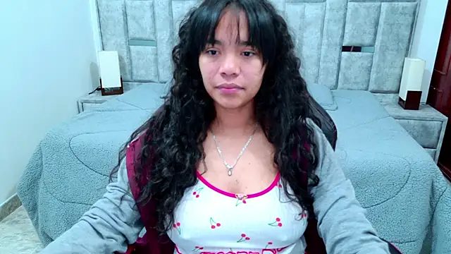 Snapshot of laureentt_ chatting on February 26, 2026, 3:16 am laureentt online show from February 26, 2026, 3:16 am