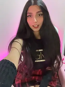 Felicia smok3 online show from April 11, 2026, 4:28 am