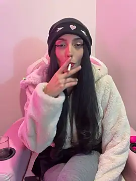 Felicia smok3 online show from May 26, 2026, 4:30 am