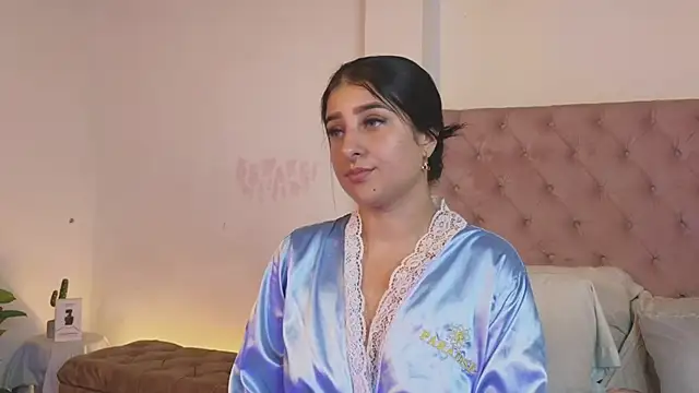  Linoshka 1 online show from February 10, 2026, 8:46 pm