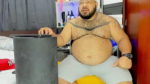 Latino bigcock online show from March 21, 2025, 2:28 am