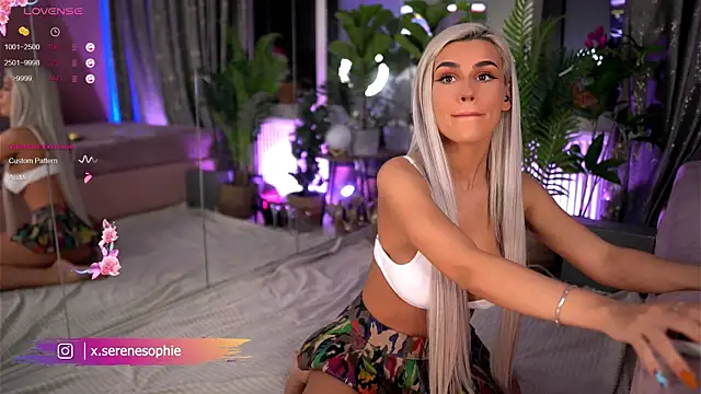 Serene Sophiex online show from March 10, 2025, 9:18 pm