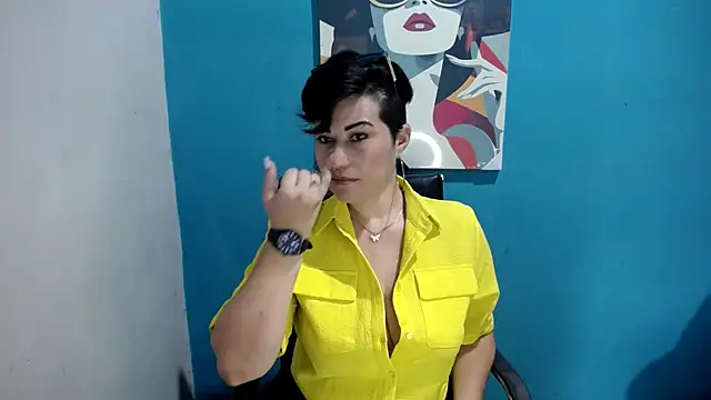 Snapshot of Sunny_rayz_ chatting on July 17, 2026, 3:39 pm Sunny rayz online show from July 17, 2026, 3:39 pm