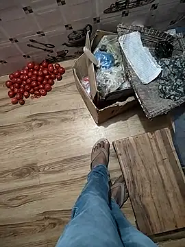 COUPLLE VILLAGE online show from March 6, 2025, 4:08 am