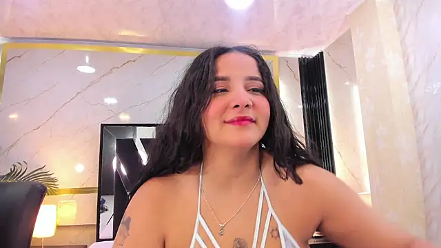 Snapshot of Lia-Anahiz chatting on March 8, 2025, 6:43 am Lia-Anahiz online show from March 8, 2025, 6:43 am