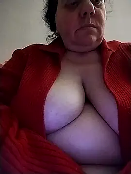 Snapshot of BustyBabyOfficial chatting on February 13, 2025, 1:37 pm BustyBabyOfficial online show from February 13, 2025, 1:37 pm