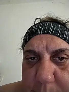 Snapshot of BustyBabyOfficial chatting on September 17, 2025, 10:06 am BustyBabyOfficial online show from September 17, 2025, 10:06 am