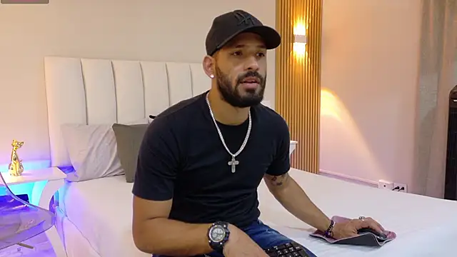 Thiagogomez online show from February 23, 2026, 7:11 pm