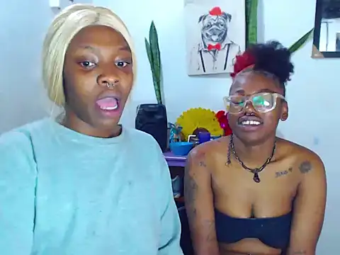 Snapshot of The_wickles_4443 chatting on January 24, 2025, 12:31 am The wickles 4443 online show from January 24, 2025, 12:31 am