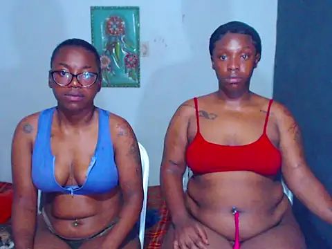 Snapshot of The_wickles_4443 chatting on September 10, 2025, 2:22 am The wickles 4443 online show from September 10, 2025, 2:22 am