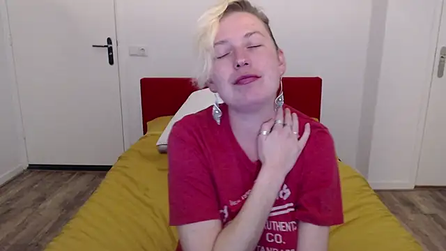 cumfun online show from February 23, 2025, 6:34 pm