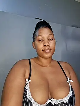 Toya P online show from November 3, 2025, 12:02 am