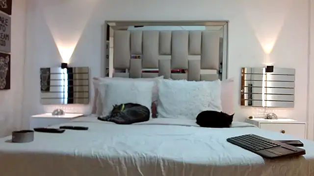 hellen martin online show from October 27, 2025, 8:46 pm