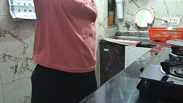 bhabhisexxy 880 online show from January 8, 2026, 2:25 am