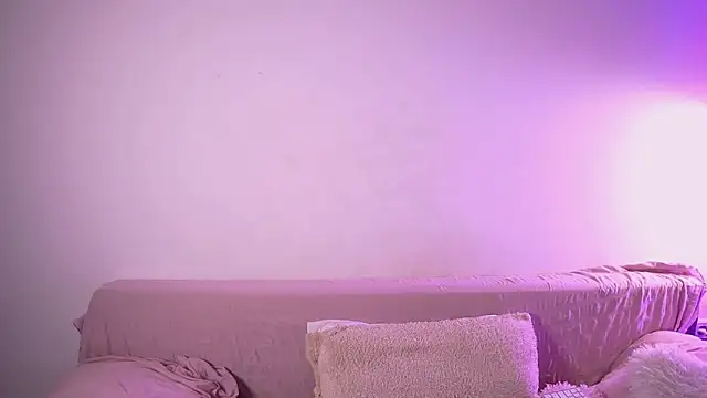 Snapshot of ameliaminkx chatting on March 27, 2026, 4:40 am ameliaminkx online show from March 27, 2026, 4:40 am