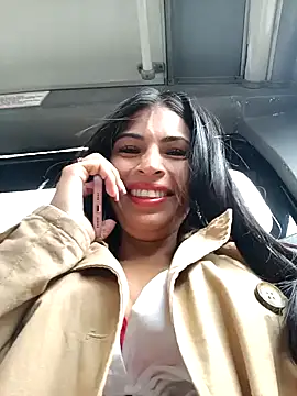 Snapshot of Astrid-- chatting on January 17, 2025, 3:00 pm Astrid-- online show from January 17, 2025, 3:00 pm