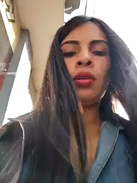 Snapshot of Astrid-- chatting on March 3, 2025, 2:59 pm Astrid-- online show from March 3, 2025, 2:59 pm