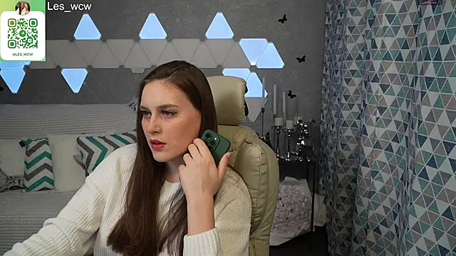 HarleyDeess online show from February 6, 2025, 10:10 pm