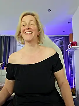 Snapshot of MarleneBloem chatting on May 4, 2026, 11:39 am MarleneBloem online show from May 4, 2026, 11:39 am