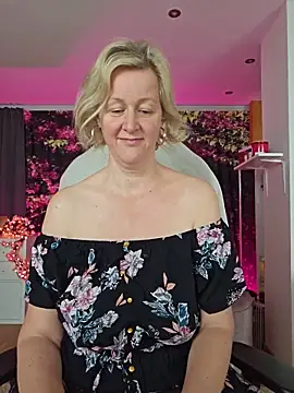 Snapshot of MarleneBloem chatting on May 22, 2026, 9:15 am MarleneBloem online show from May 22, 2026, 9:15 am
