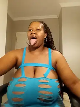 bustylisa1983 online show from March 11, 2025, 4:43 am