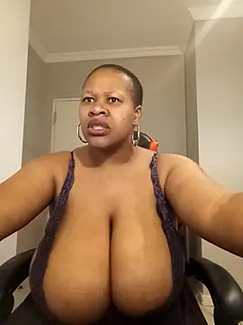 bustylisa1983 online show from September 16, 2025, 5:41 am